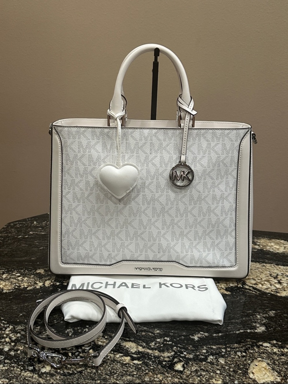 Michael Kors Jessie Signature Satchel - Picture 12 of 15